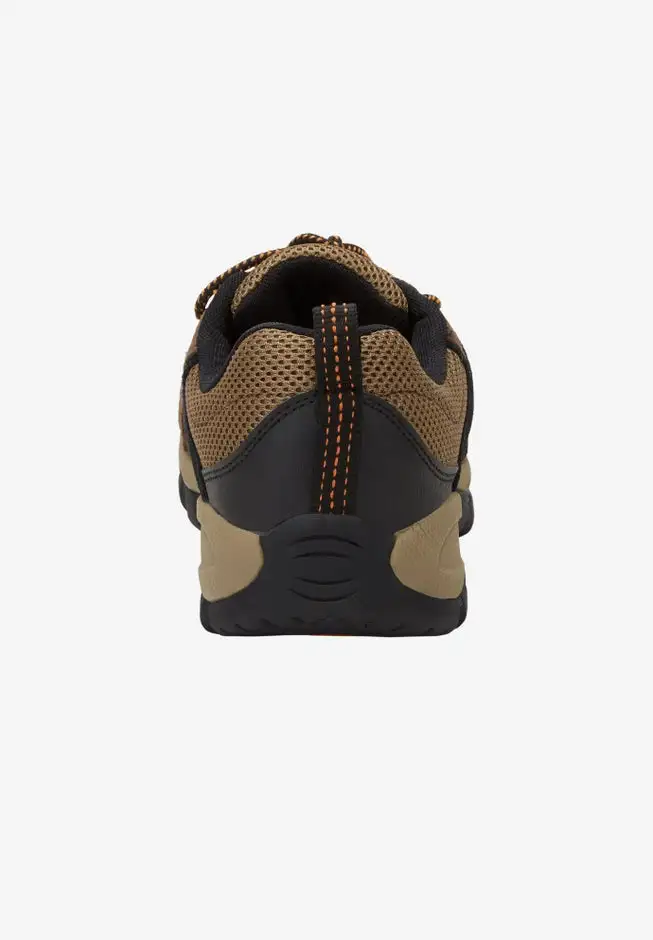 Trail Sneakers