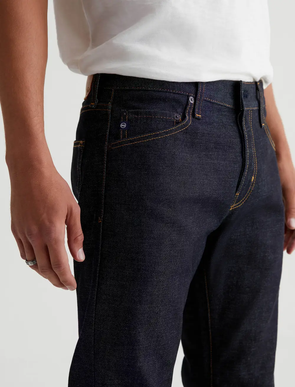 Men's Modern Slim Mid Rise Selvedge Jeans
