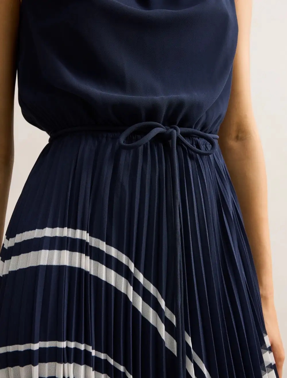 Navy White Pleated Skirt Sleeveless Midi Dress