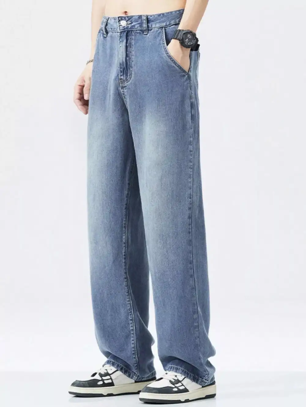 Relaxed Fit Wide Leg Vintage Wash Jeans
