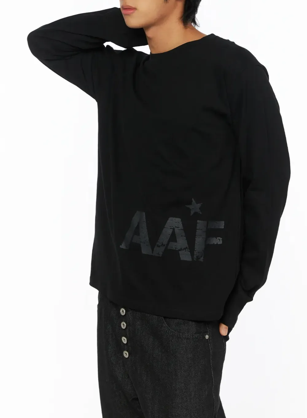 Men's Crew-Neck Graphic Long Sleeve Tee