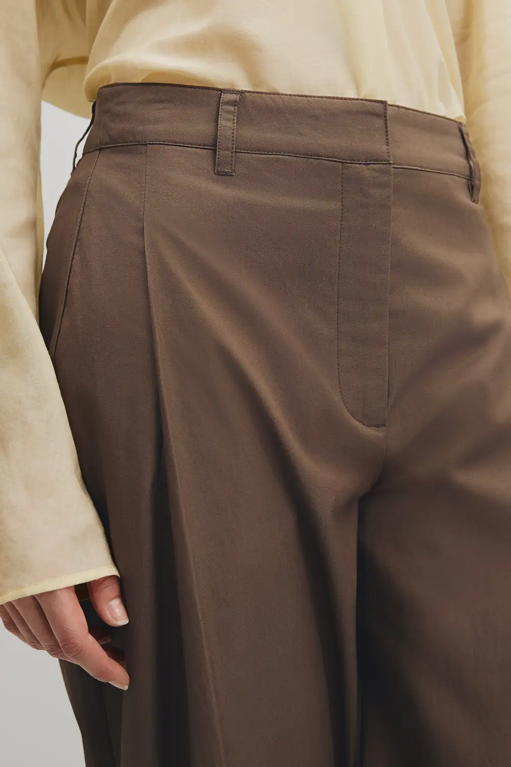 Women's Tapered Pants