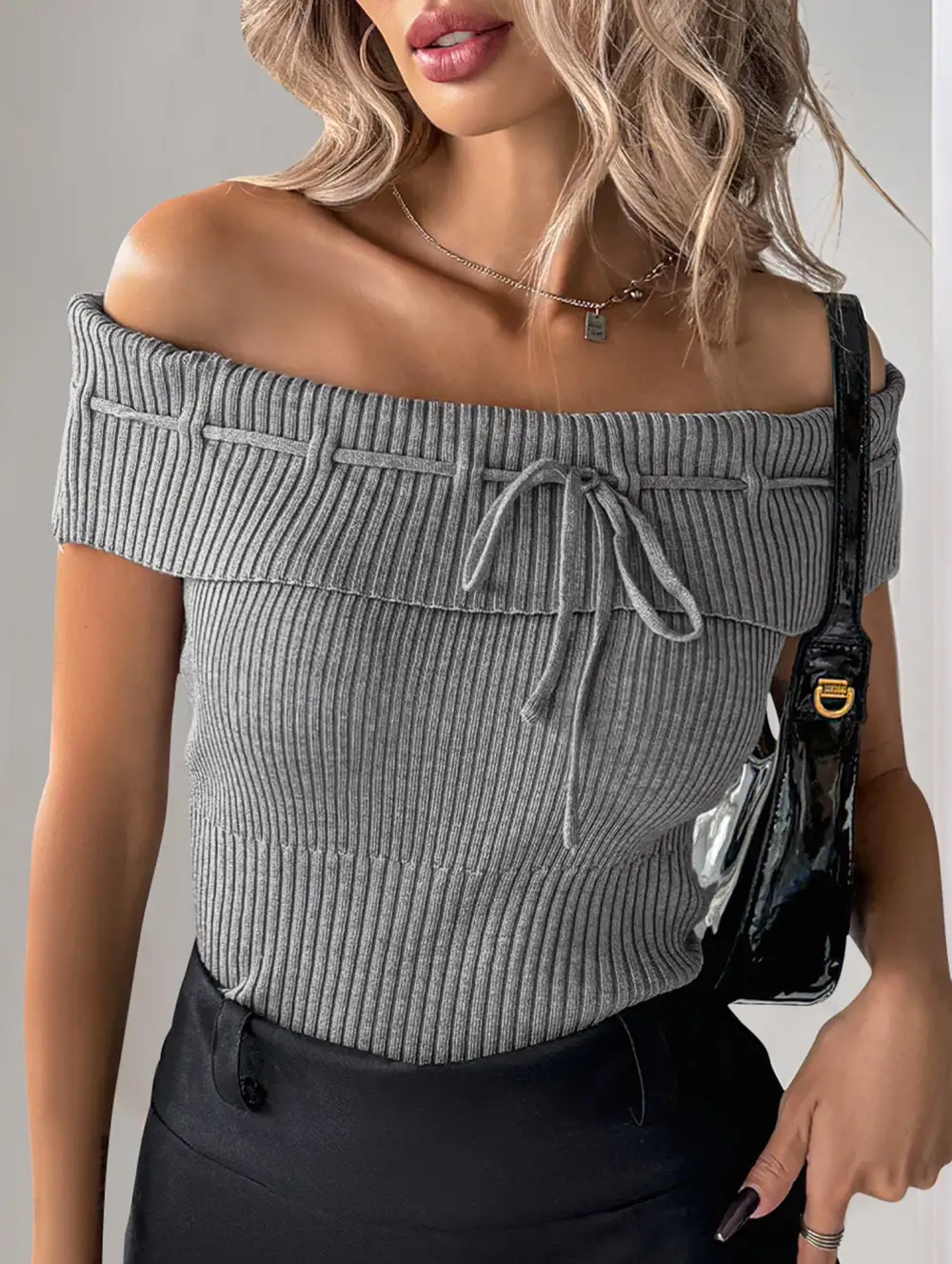 Knit Top Bow Tie Design