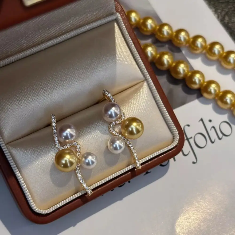 Women's Pearl and Zircon Dangle Earrings
