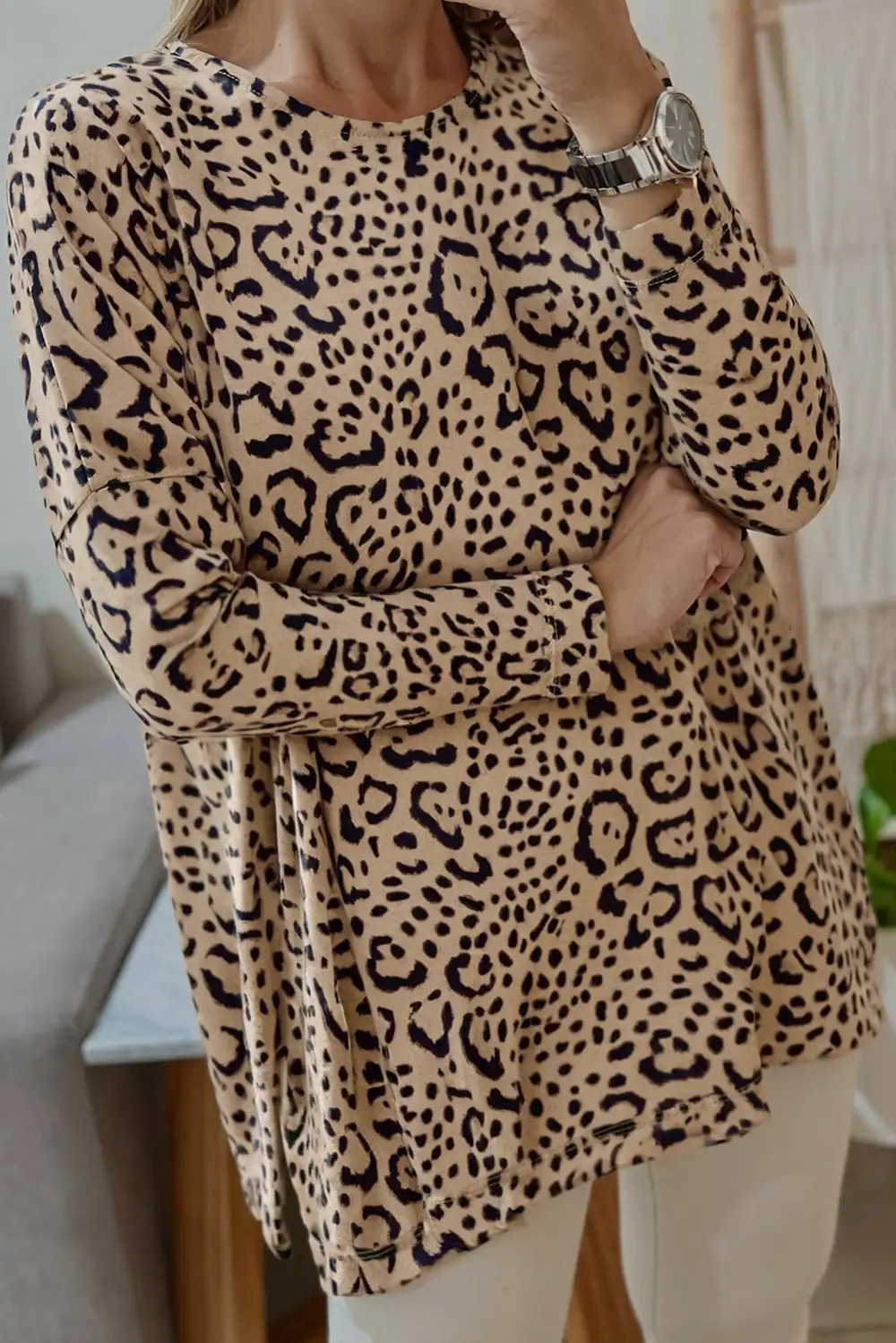 Leopard Print Loose Fit Stretch Fabric Long Sleeve Top