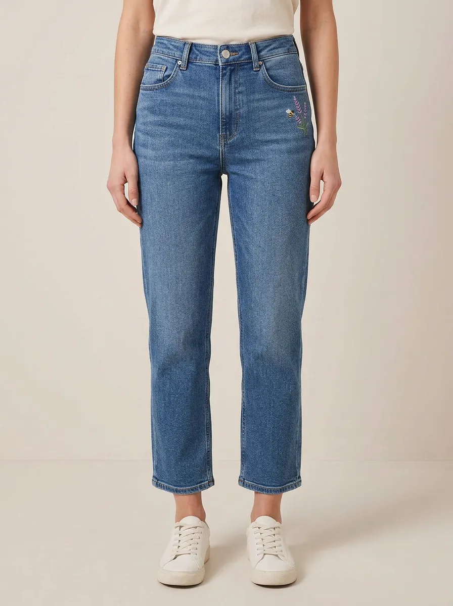 Women's Bee Lavender Embroidered Left-Hip Mid-Rise Straight-Leg Jeans