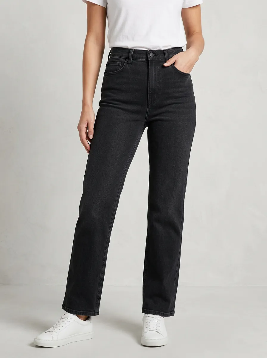 Classic High-Rise Vintage-Wash Women's Straight-Leg Jeans