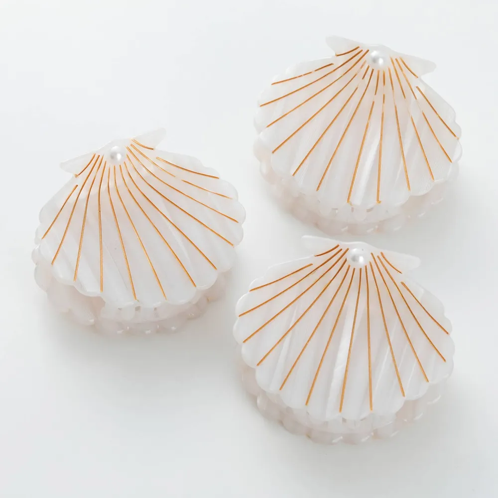 Pearl Shell Claw Clip