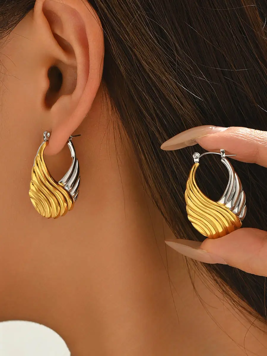 Graceful Hammered Accent Earrings