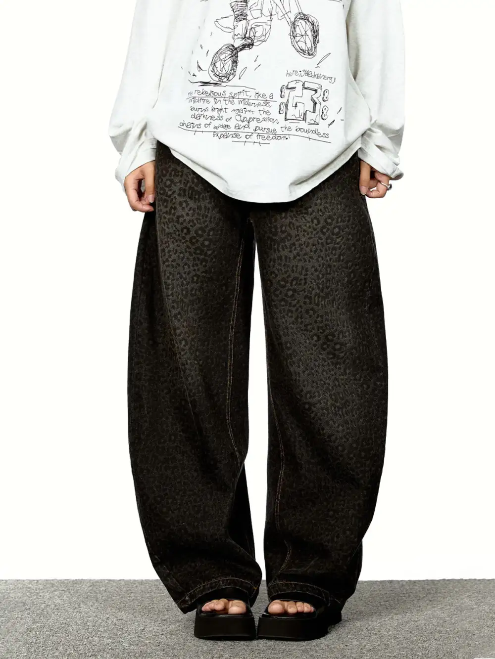 Curved-Cut Relaxed Leopard Pants