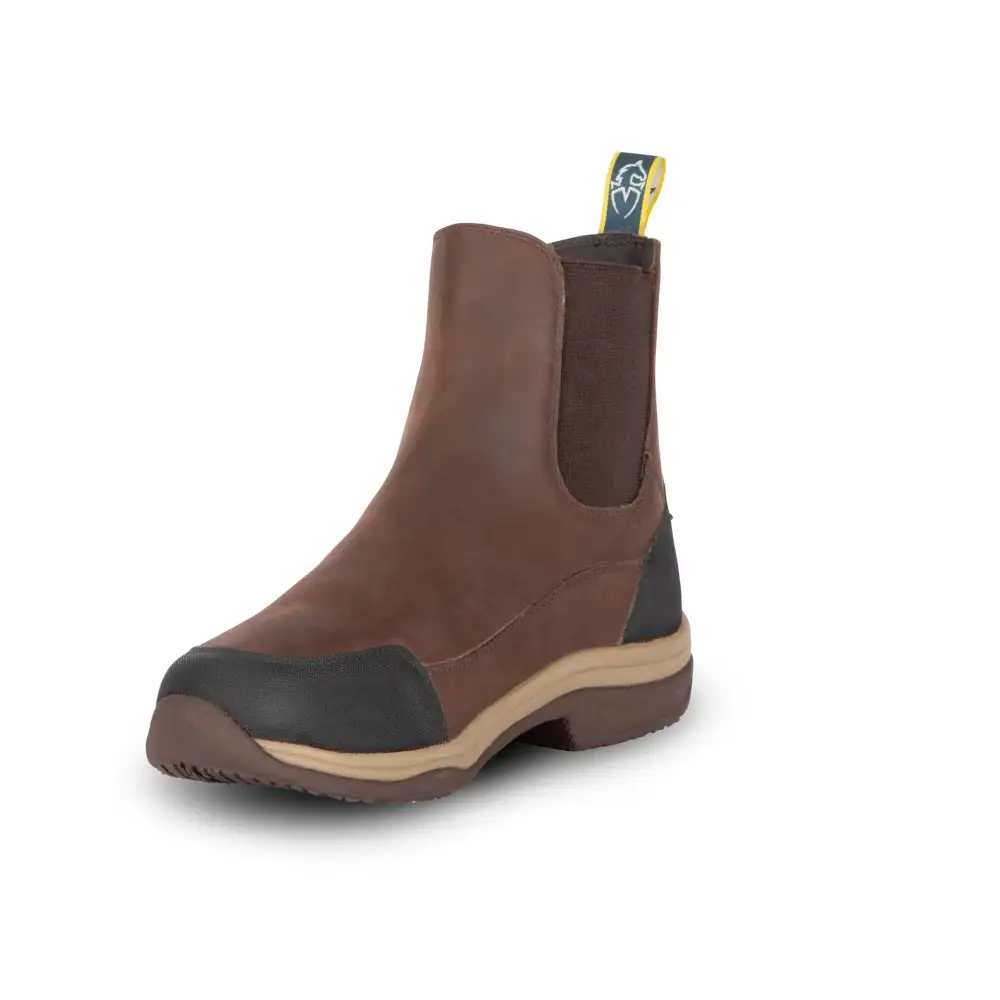 Minimal Weather-Ready Leather Riding Boots