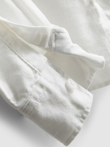 7-15yrs | Oxford Shirt detail 2