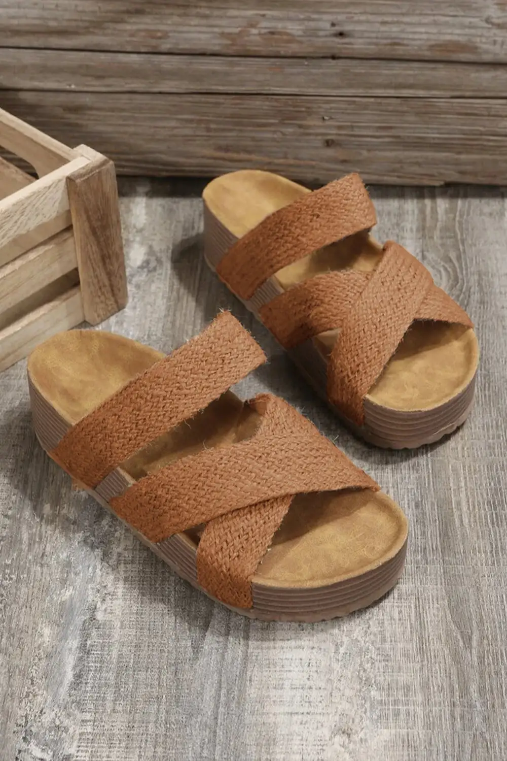 Detailed Woven Crossband Cutout Slip-On Platform Sandals