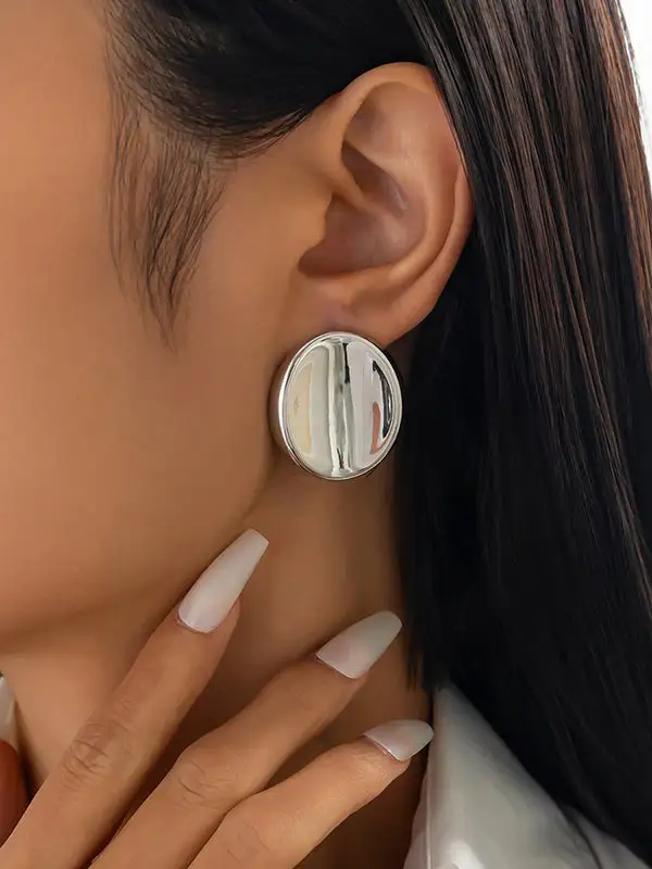Minimal Textured Accent Earrings