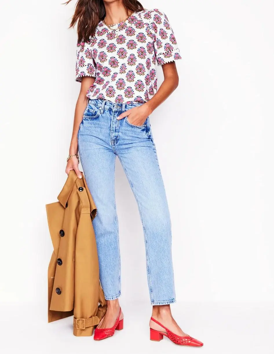 Mila Trim Detail Top