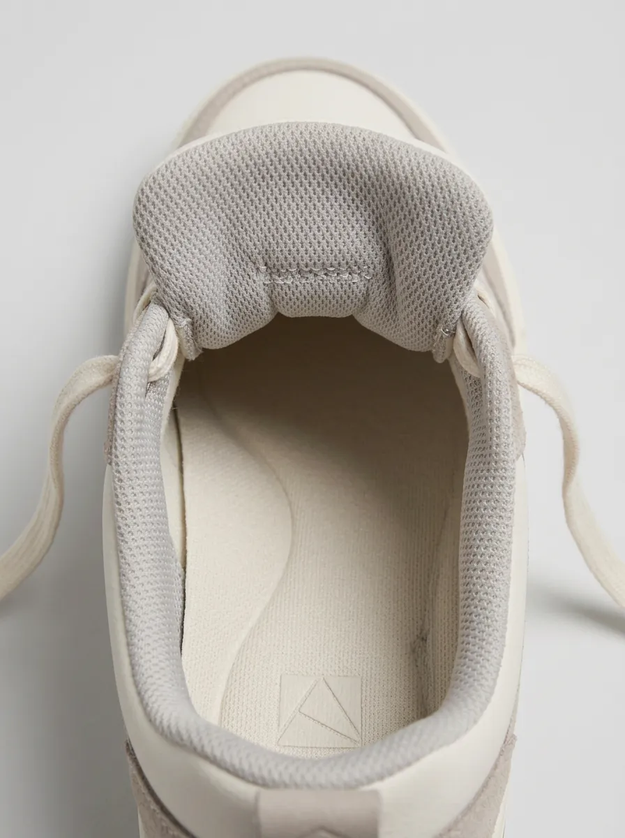 Lace-Detail Lace-Up Geometric Women's Low-Top Skate Sneakers