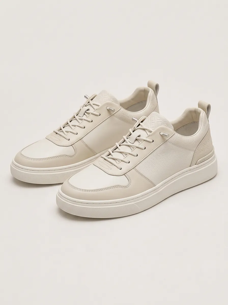 Men's Minimalist Geometric Embossed Skate Shoes
