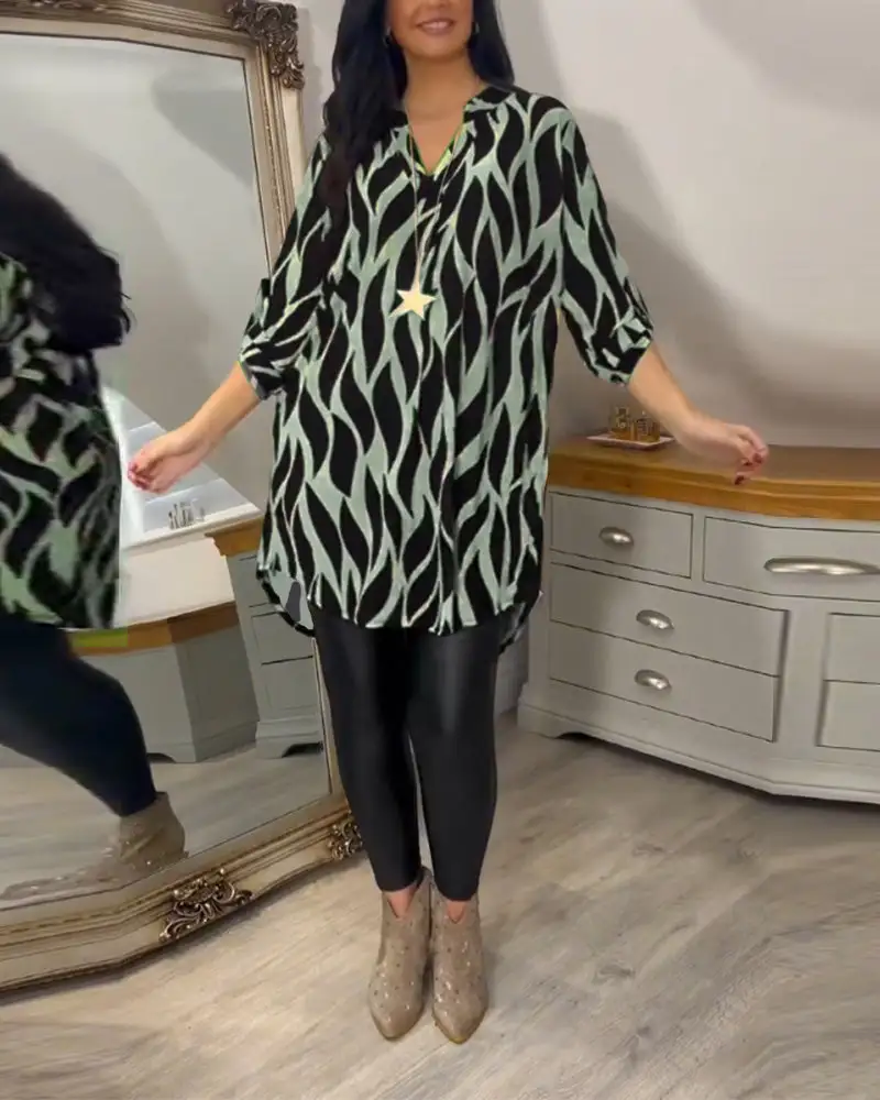 Graphic Patterned Tunic Top