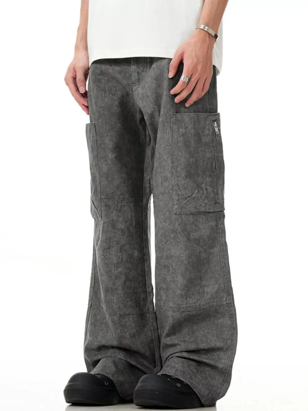 Classic Wide Leg Cargo Pants