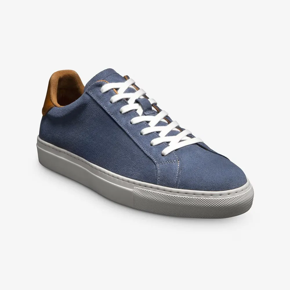 Casual Style Center Court Lace-up Sneaker