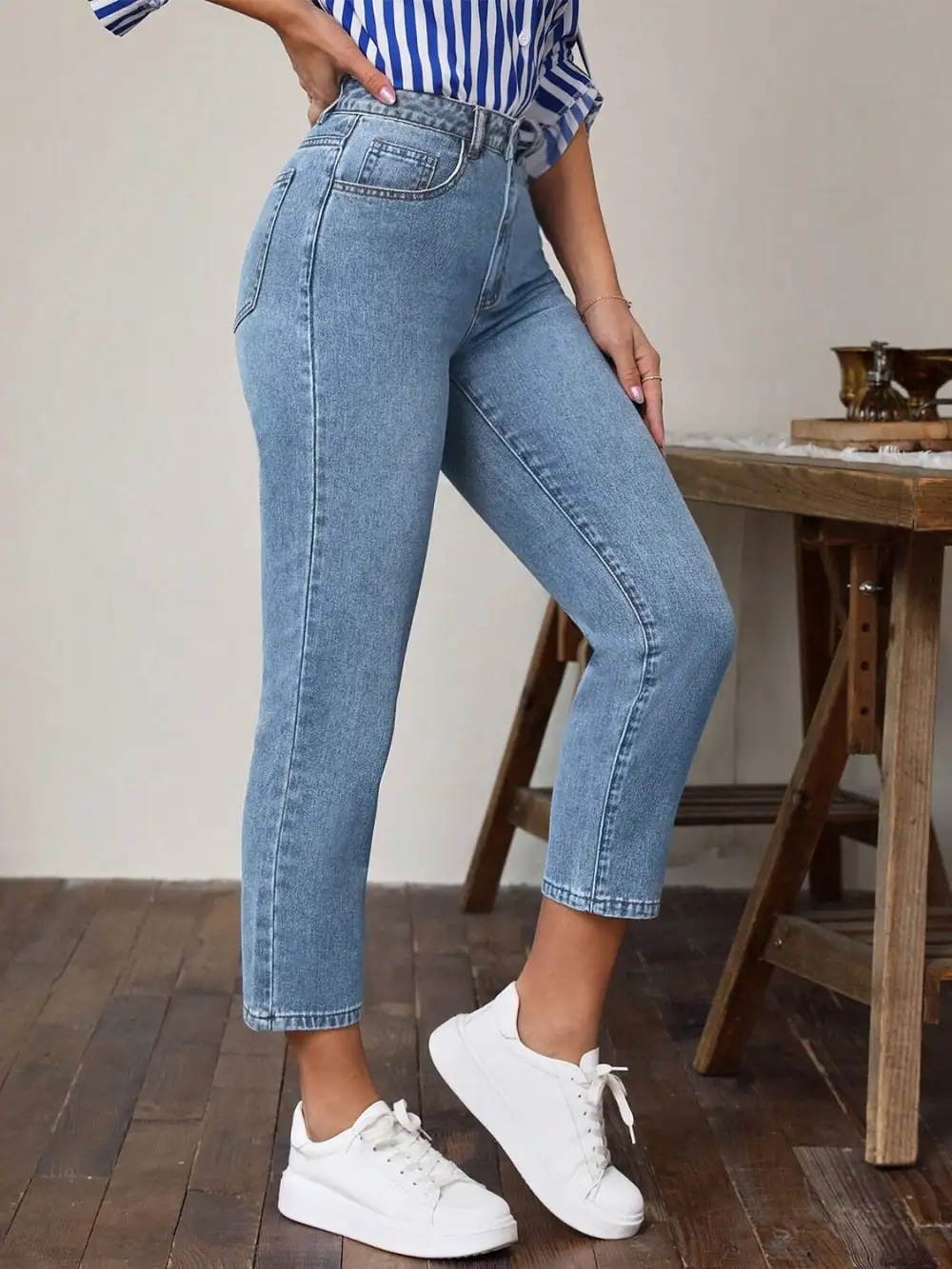 High Waist Pocket Detail Denim Jeans