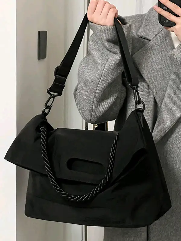 Classic Everyday Crossbody Bag