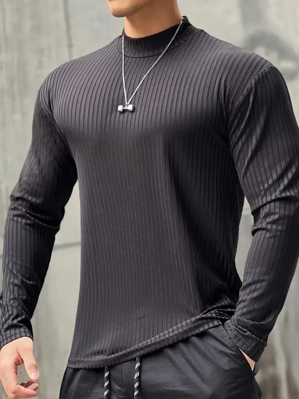 Relaxed Mock Neck Tee