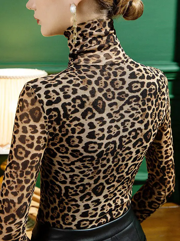Refined Selection Long Sleeve Slim Fit Leopard Half Turtleneck T-Shirt