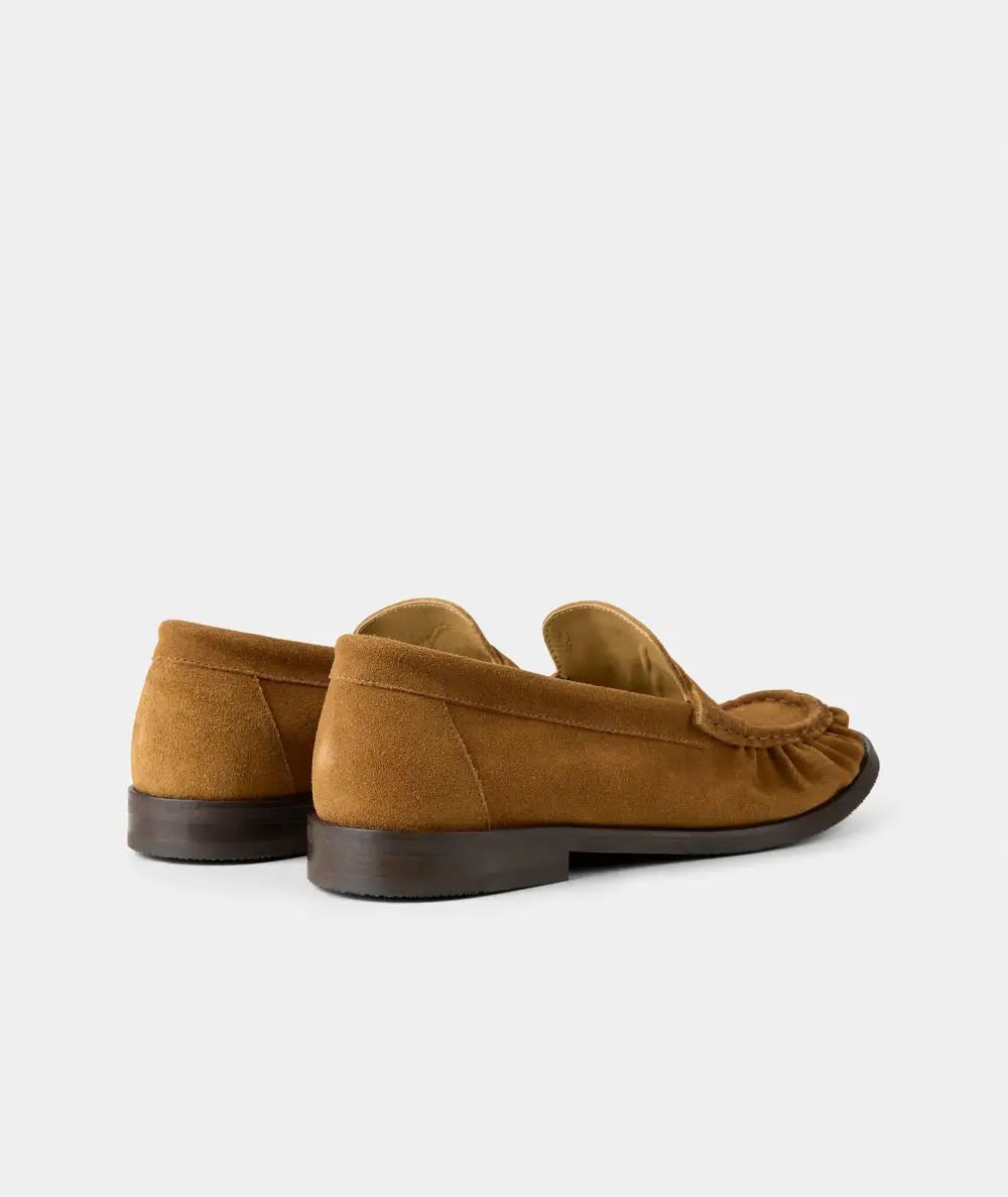 Relaxed Casual Suede Loafers