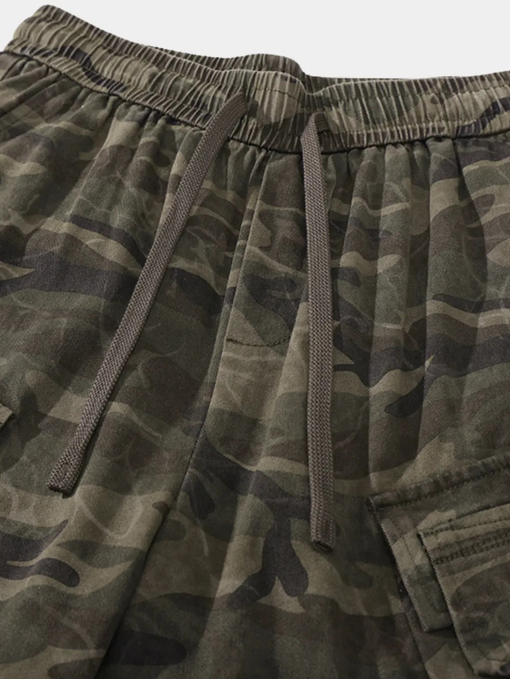 Relaxed Loose Fit Utility Cargo Shorts