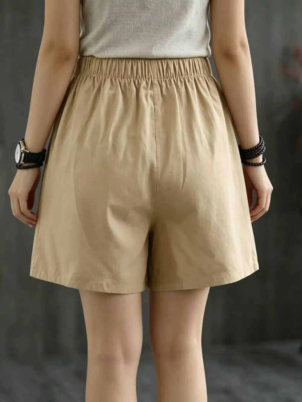 Elastic-Waist Pocketed Casual Shorts