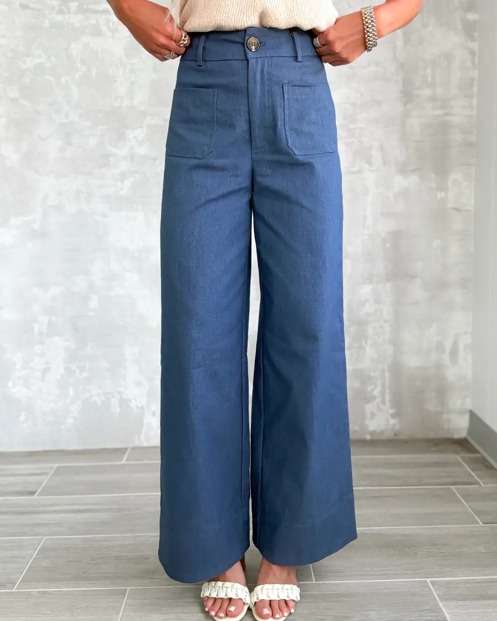 Modern Classic Wide-Leg Jeans