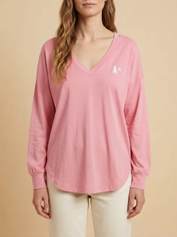Women's Mountain V-Neck Long-Sleeve Graphic T-Shirt