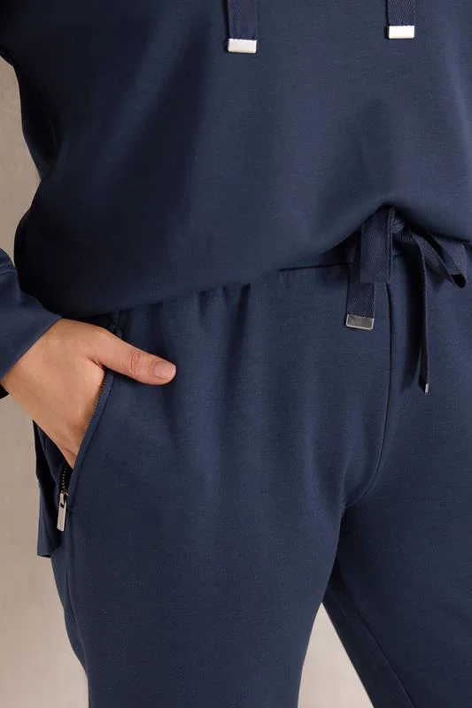 Set Navy Blue Luxe Hoodie & Joggers detail 3