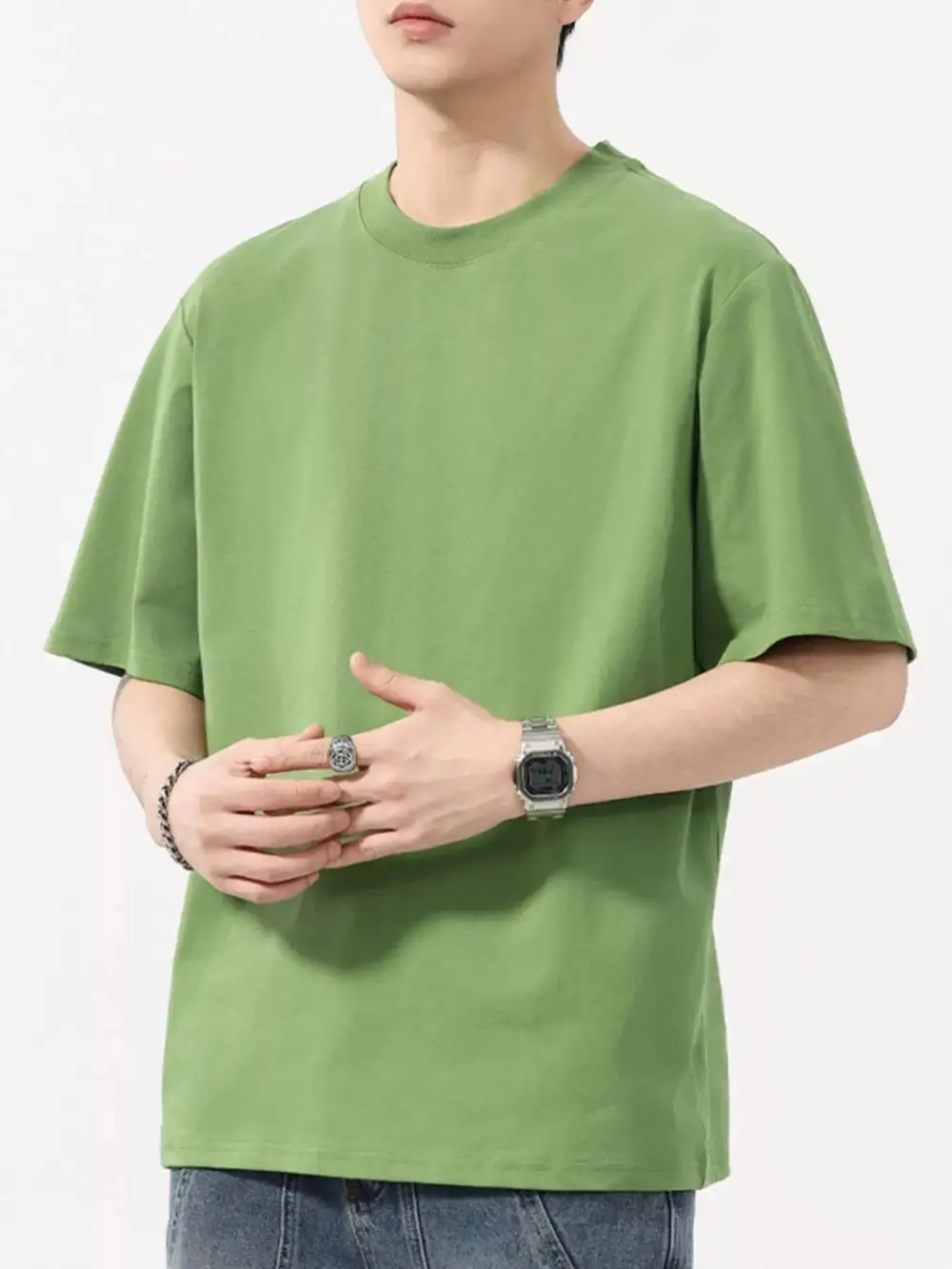 Minimal Round Neck Short Sleeve T-Shirt