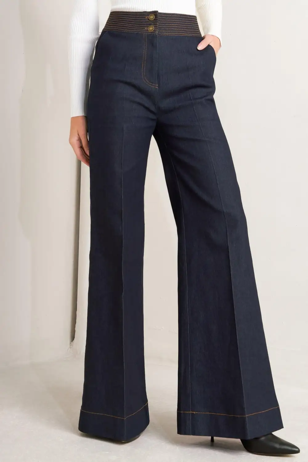 Denim Wide Leg Pocketed Jeans