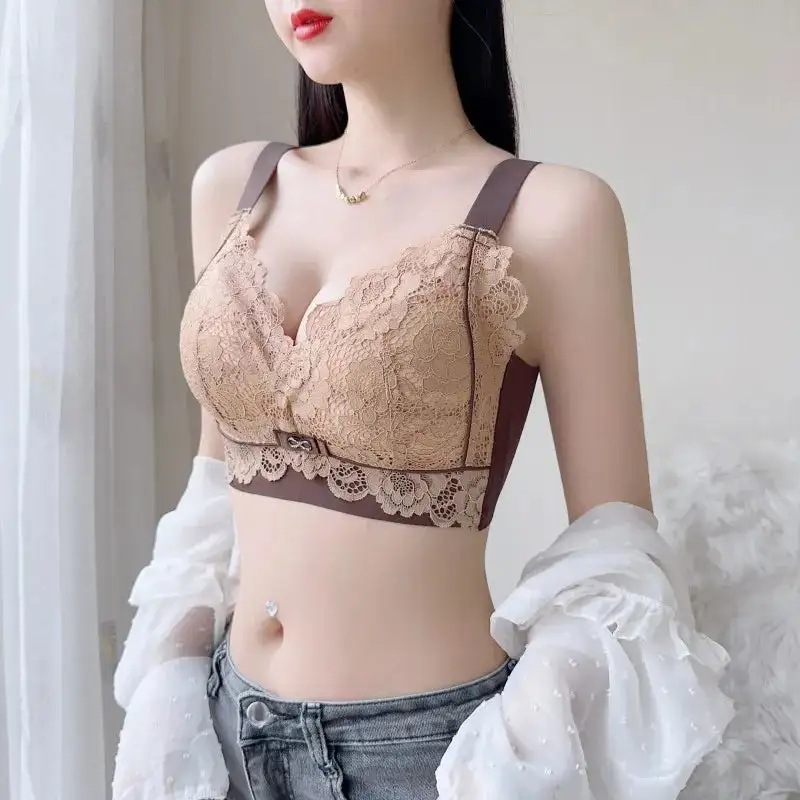 Wire-Free Floral Lace Bralette