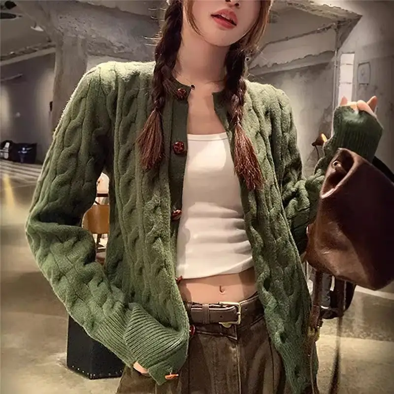 Women's Knit Cable-Knit Vintage-Inspired Cardigan