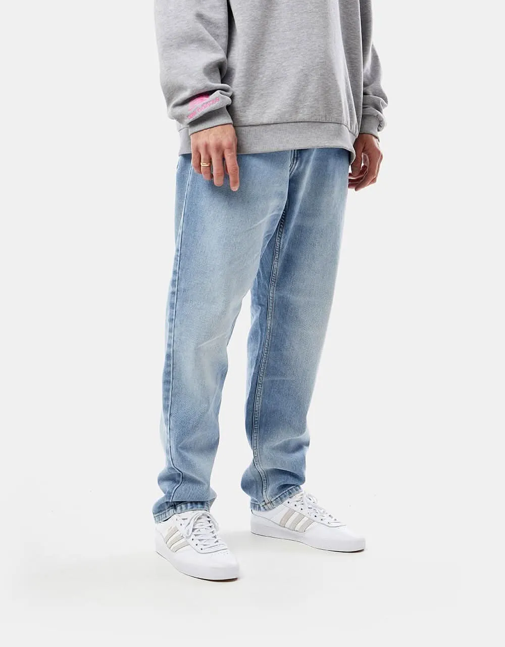 Everyday Light Used Wash Relaxed Denim Jeans