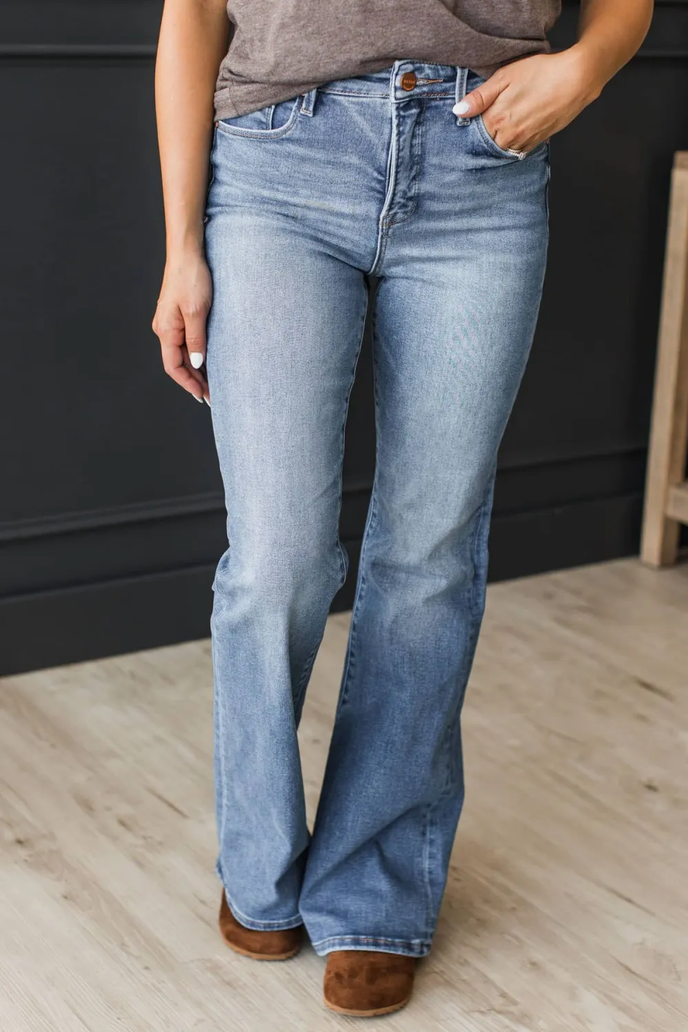 High-Rise Flare Clean Finish Jeans