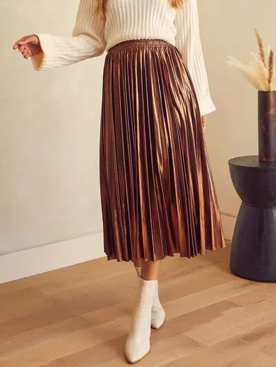 Pleated Becoming Midi Skirt