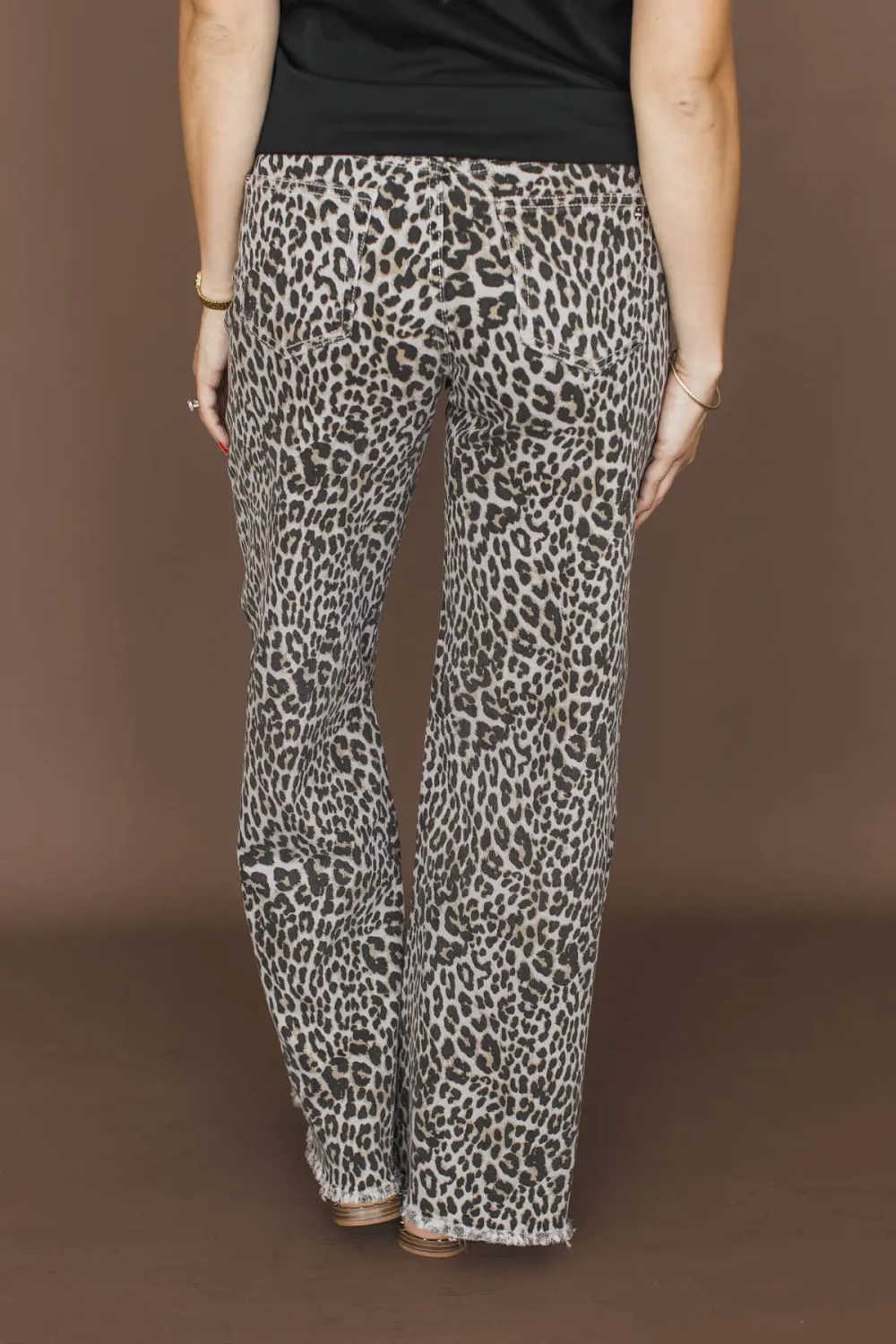 High-Rise Wide Leg Clean Finish Jeans