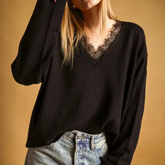Eyelash Lace V-Neck Long-Sleeve Top