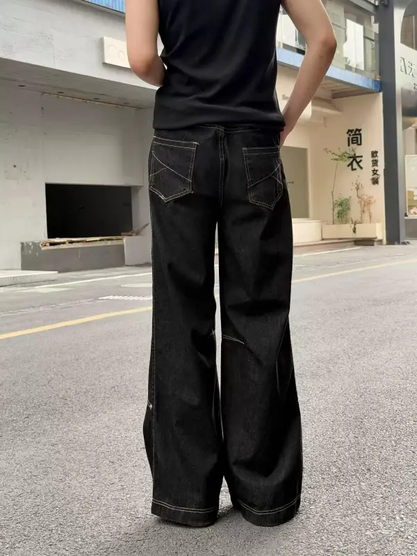 Contrast Seamed Straight Leg Jeans