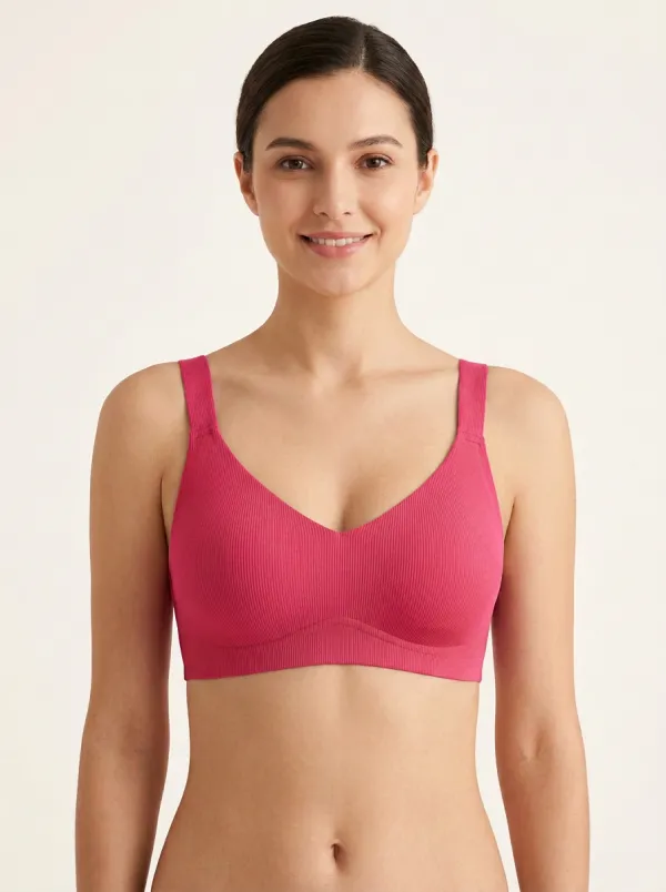 Classic Seamless-Look Ribbed Bra