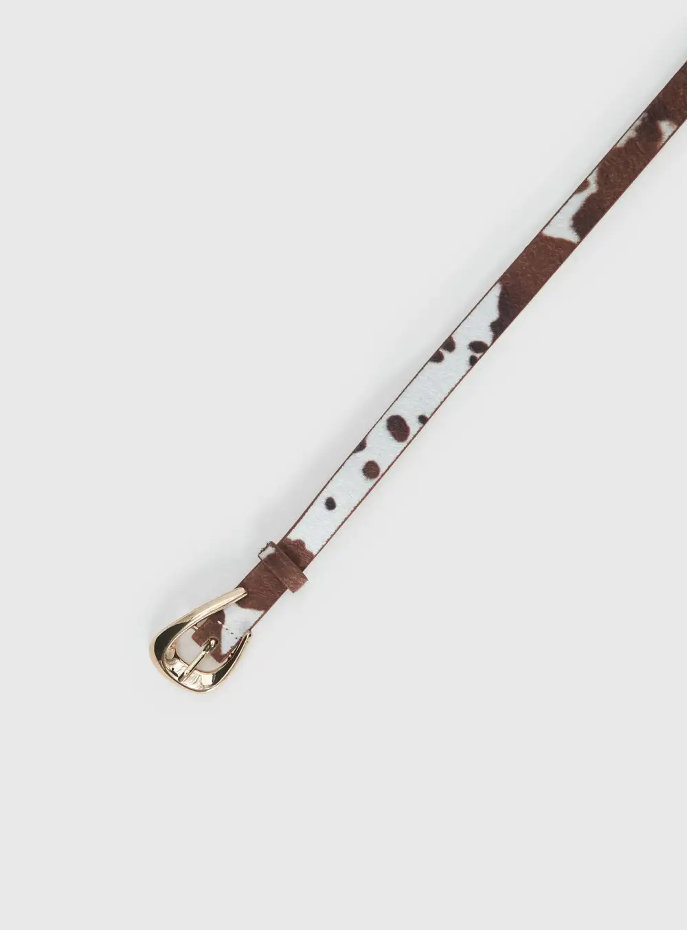 Chic Detail Buckle Suede-Like Belt