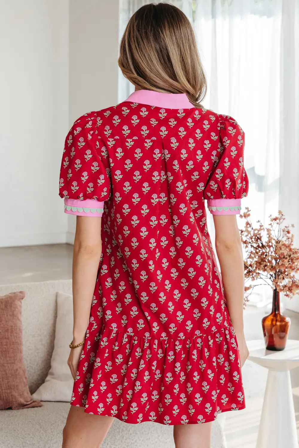 Contrasted V Neck Short Bubble Sleeve Mini Dress