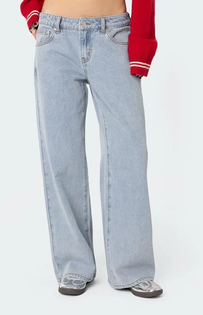 Edikted Petite Raelynn Washed Low Rise Jeans