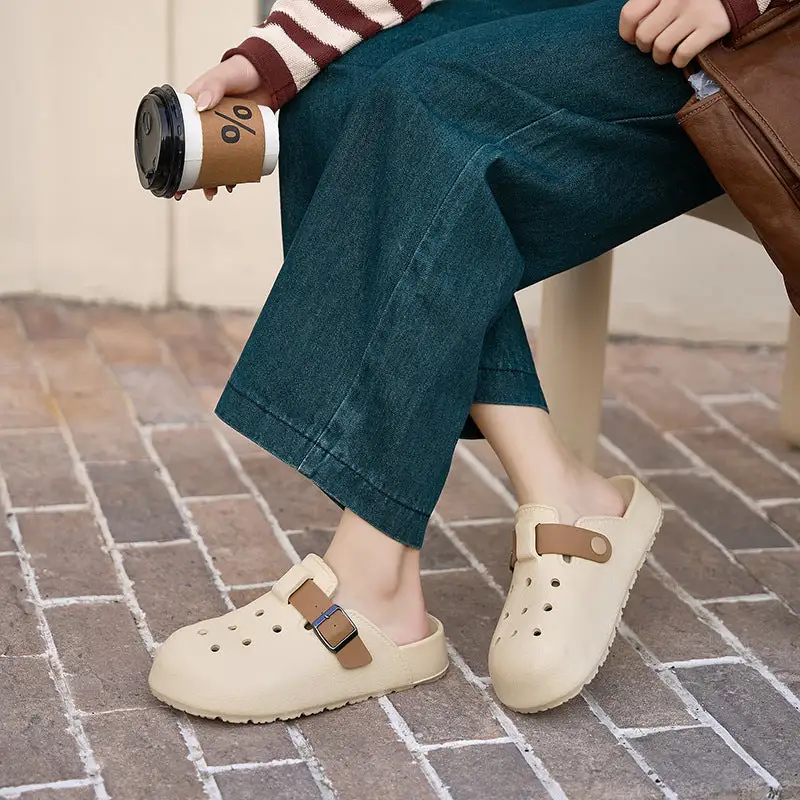 Simple Flat Sandals