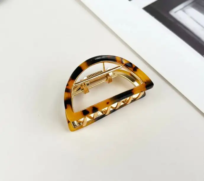 Half Circle Hair Claw Clip